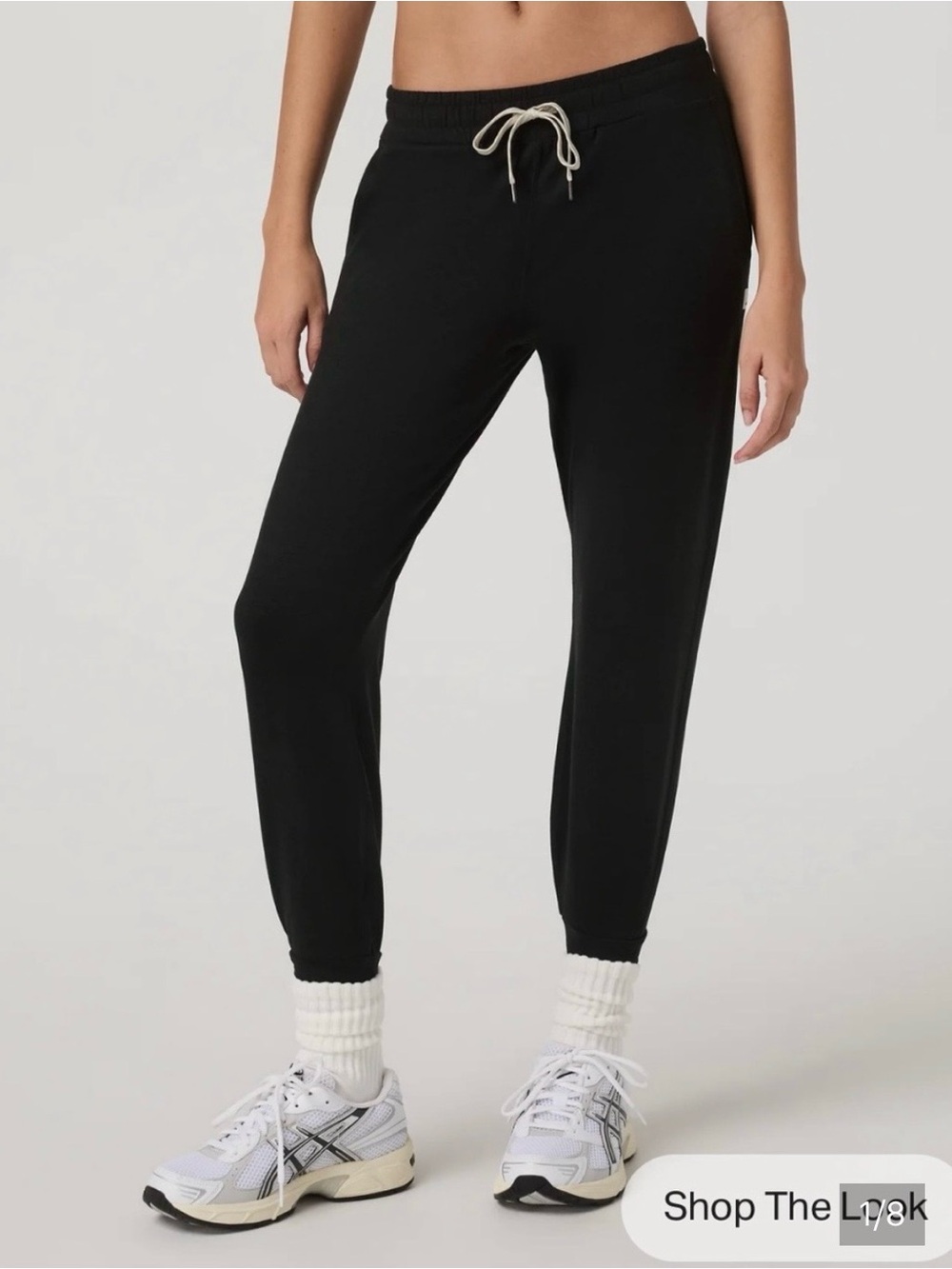 Vuori Women’s Black Performance Jogger Size Large